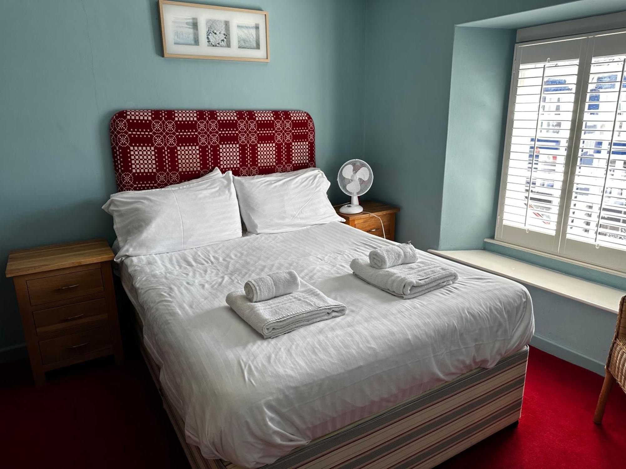 Castle Hotel Aberaeron Exterior foto